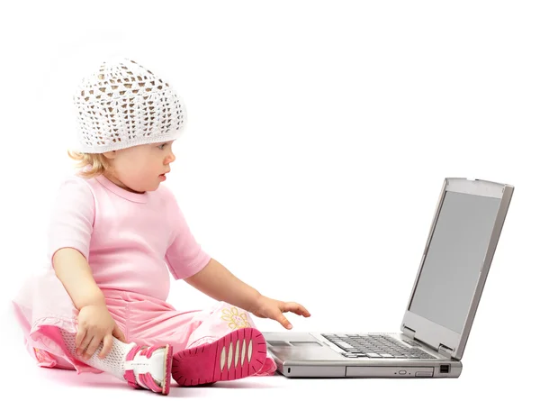 Dziecko i laptopa — Zdjęcie stockowe