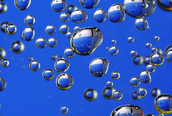 Вода з бульбашками — стокове фото