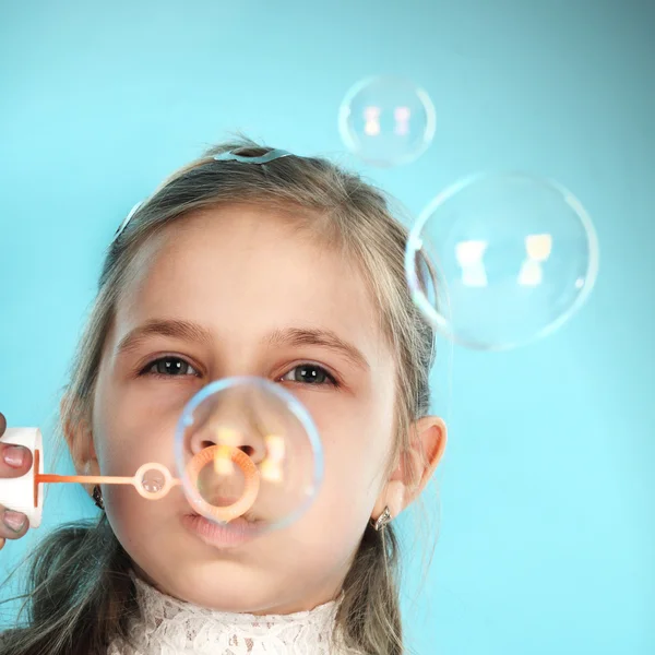 子供の遊びのバブル — ストック写真