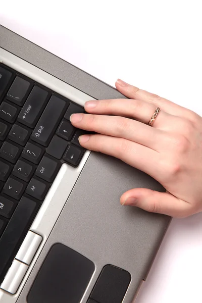 Клавиатура с рукой — стоковое фото