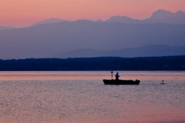 Fiskare i tidiga morgonljuset — Stockfoto