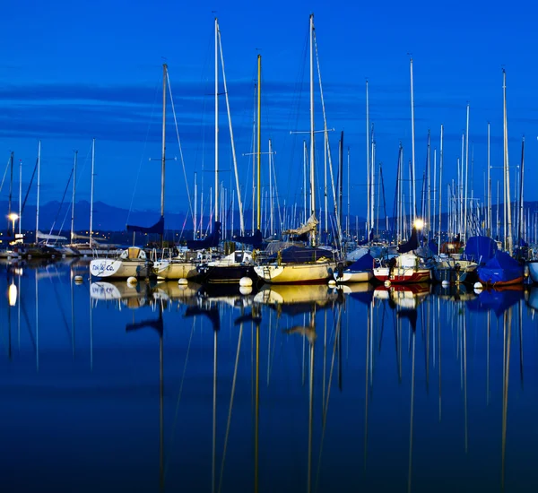 Anchored Yacht and Boats — Stock Photo, Image