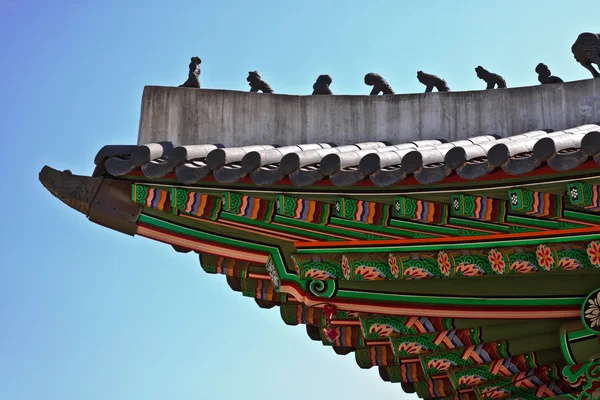 Dach des orientalischen Königspalastes — Stockfoto