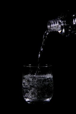 köpüklü maden suyu