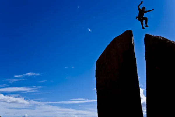 Rock climber on the summit. — Stock Photo, Image