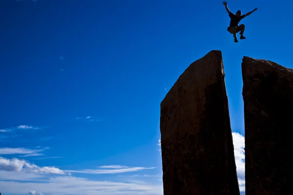 Alpinista no cume . — Fotografia de Stock