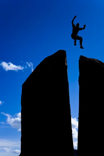Rock klättrare på toppmötet. — Stockfoto