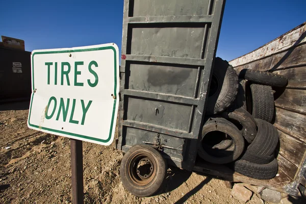 Used tire recycle bin. — Stock Photo, Image