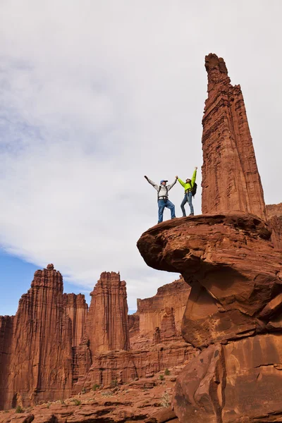 Туристы на вершине . — стоковое фото