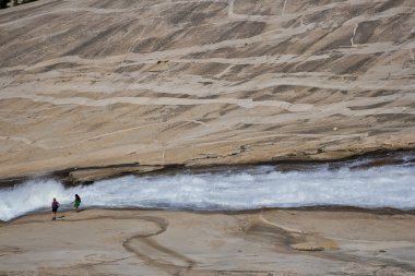 Cascades trekking yürüyüşçü.