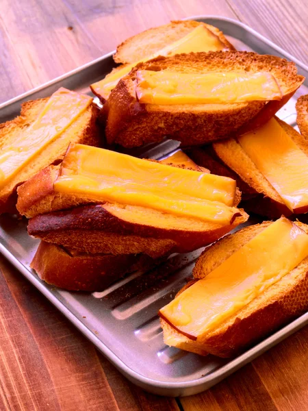 Vassoio di pane tostato di formaggio — Foto Stock