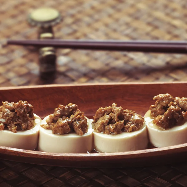 蒸豆腐と豚挽肉 — ストック写真