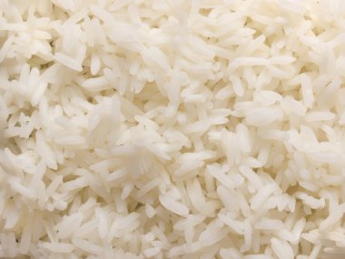 Buğulanmış beyaz pirinç