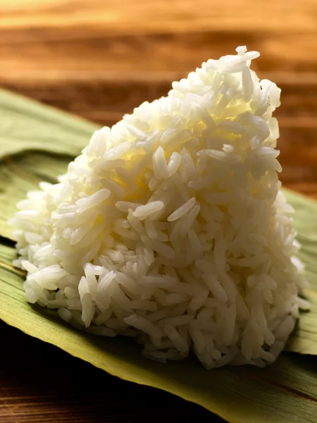 Ångkokt vitt ris — Stockfoto