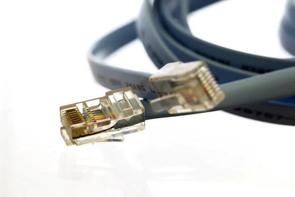 Yönlendirici yapılandırmak için ağ kablosu — Stok fotoğraf