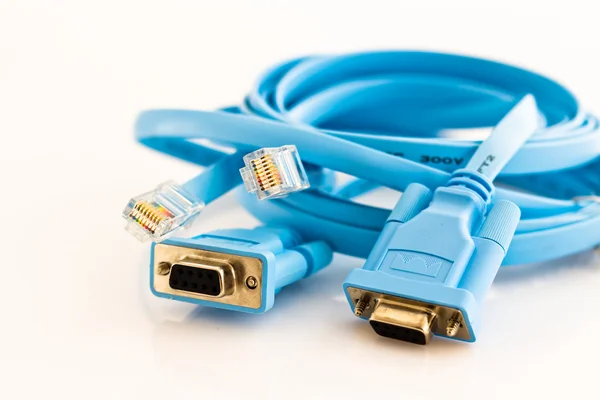 Kabel sieciowy, aby skonfigurować routery — Zdjęcie stockowe