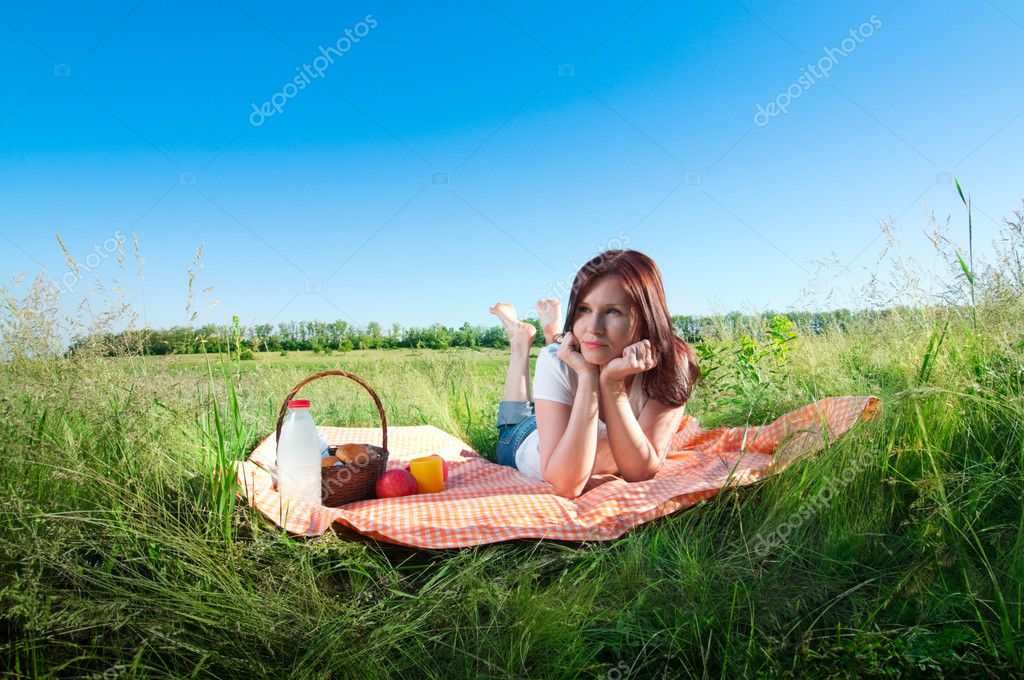 Порка с обалденной девчонкой на пикнике