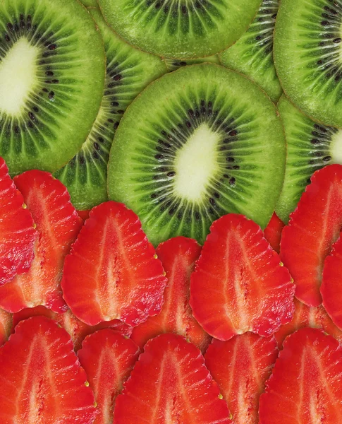 Erdbeere und Kiwis — Stockfoto