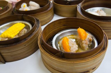 dimsum bambu konteyner