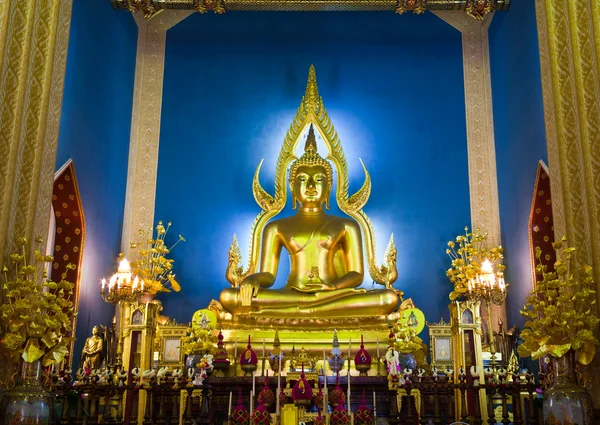 Estátua de Buda Chinarat — Fotografia de Stock