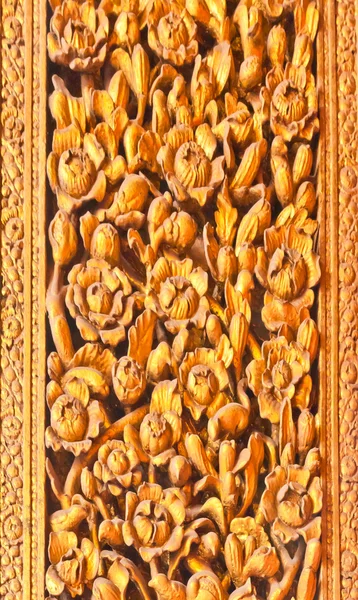 Thailändische Holzschnitzerei Tür Blume Stil — Stockfoto