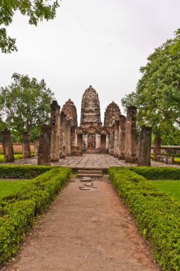 dizi üç pagodadan ve geçit sukhothai dikey olarak