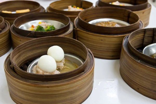 Egg Dimsum in bamboo container closed up — Stock Photo, Image