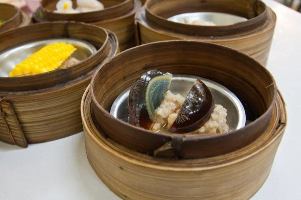 Preserved egg Dimsum in bamboo container closed up — Stock Photo, Image