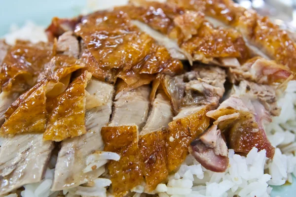Cooked rice with grilled duck on top — Stock Photo, Image