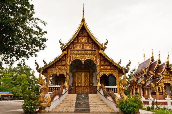 Tailandés estilo norte chuch de Wat chadi liam — Foto de Stock