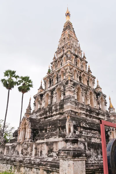 Négyzet alakú pagoda-chiang mai — Stock Fotó