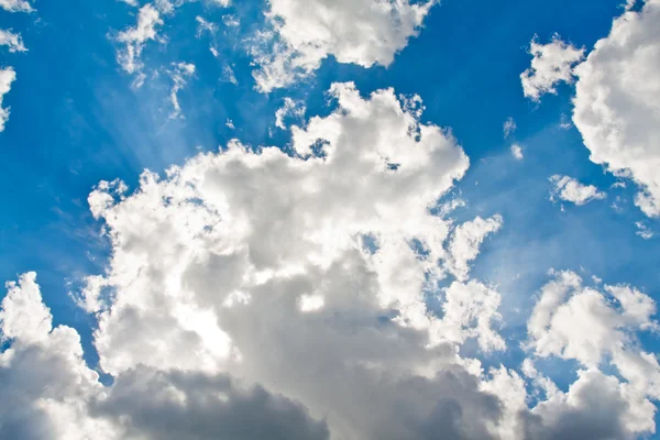 Rayo de sol de nubes — Foto de Stock