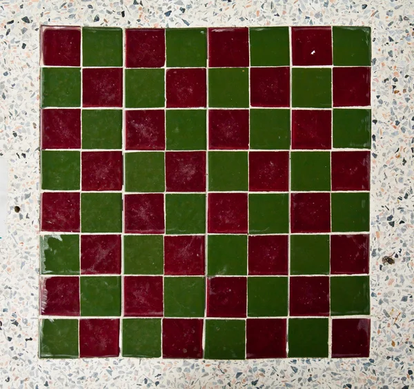 Röda och gröna kakel Schackrutor — Stockfoto