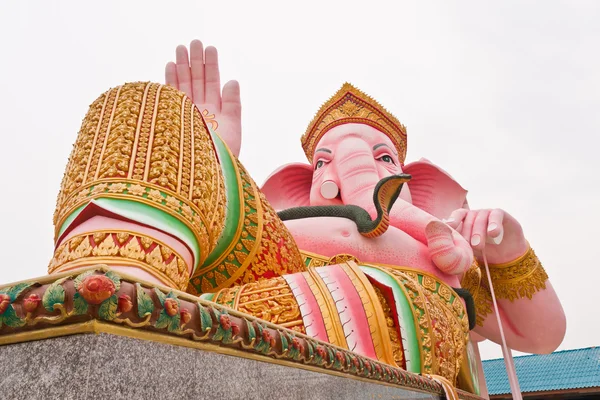 Ganesh duży posąg z przodu — Zdjęcie stockowe