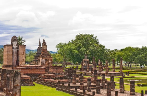 Overall of wat Mahatat in sukhothai from top — Stock Photo, Image