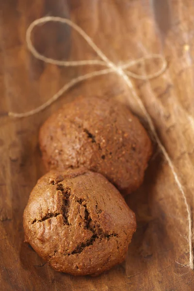 Soft ginger cookies on wood, shallow dof — Stock Photo, Image