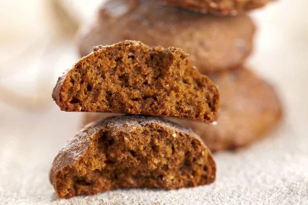 Weiche Ingwer gewürzt Kekse, halbierte Textur — Stockfoto