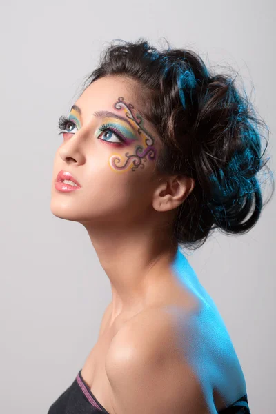 Mooi meisje met fantasie make-up — Stockfoto