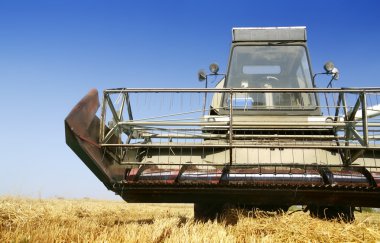 Agriculture - Combine clipart