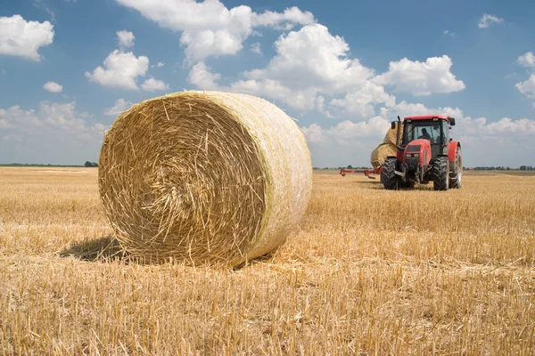 Rolnictwo - ciągnik — Zdjęcie stockowe