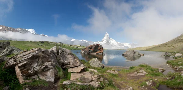 Matterhorn İsviçre Alpleri'nde — Stok fotoğraf