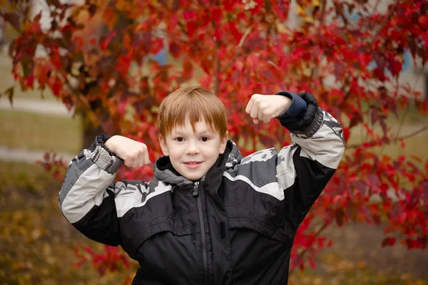 Мальчик-спортсмен — стоковое фото