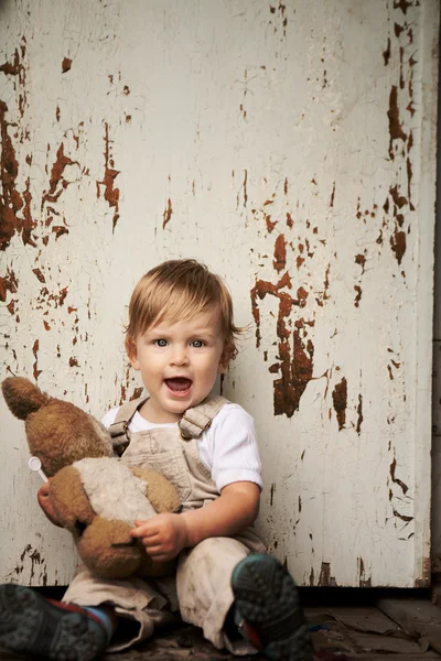 Screaming little boy — Stock Photo, Image