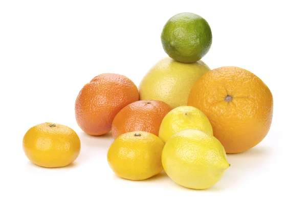 Mix barevných citrusových plodů — Stock fotografie