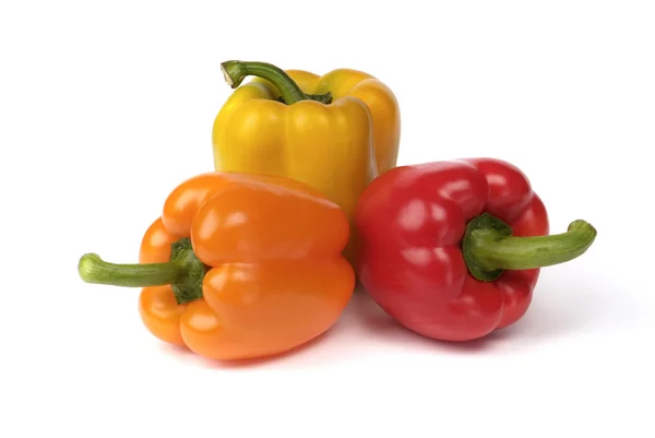 Drie kleurrijke paprika — Stockfoto