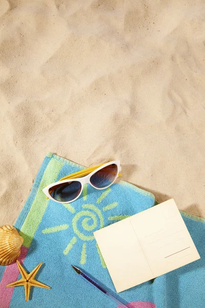 Strandkonzept mit Postkarte — Stockfoto