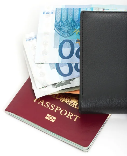 欧元的钱包和护照 — 图库照片