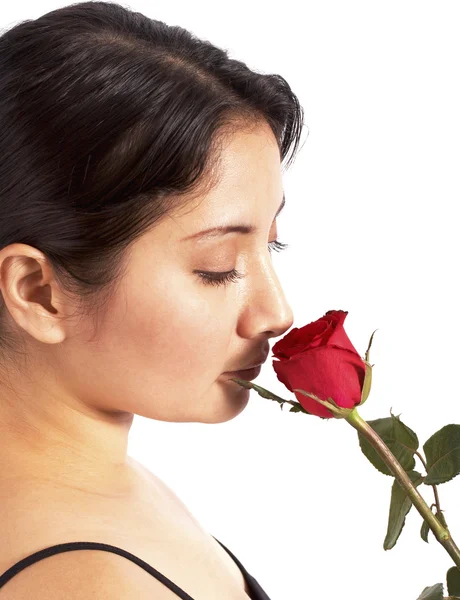 Mostrando amor com uma rosa vermelha — Fotografia de Stock