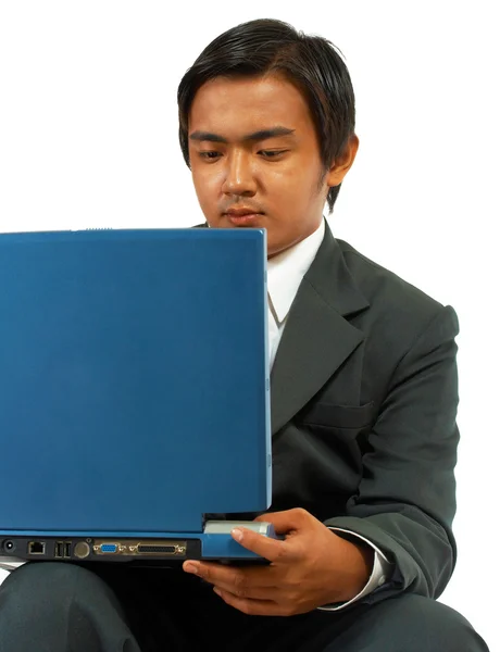 Biznesmen koncentrujący się na swojej pracy — Zdjęcie stockowe
