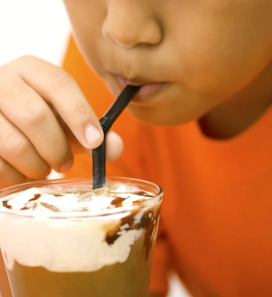 Café gelado com creme com muitas calorias — Fotografia de Stock